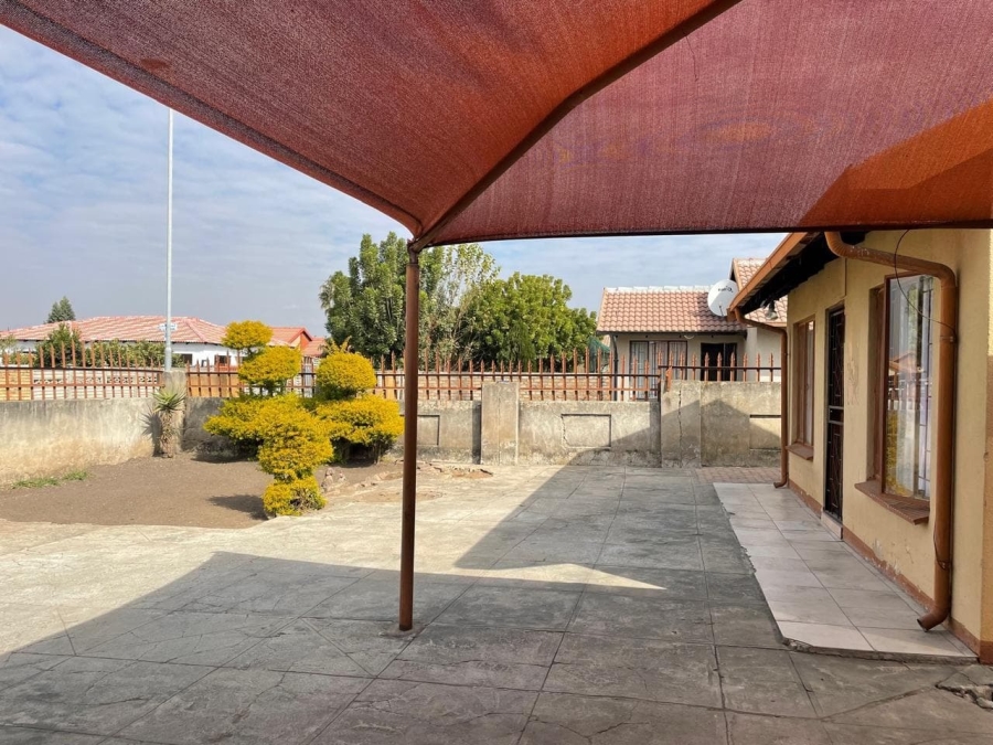2 Bedroom Property for Sale in Boitekong North West